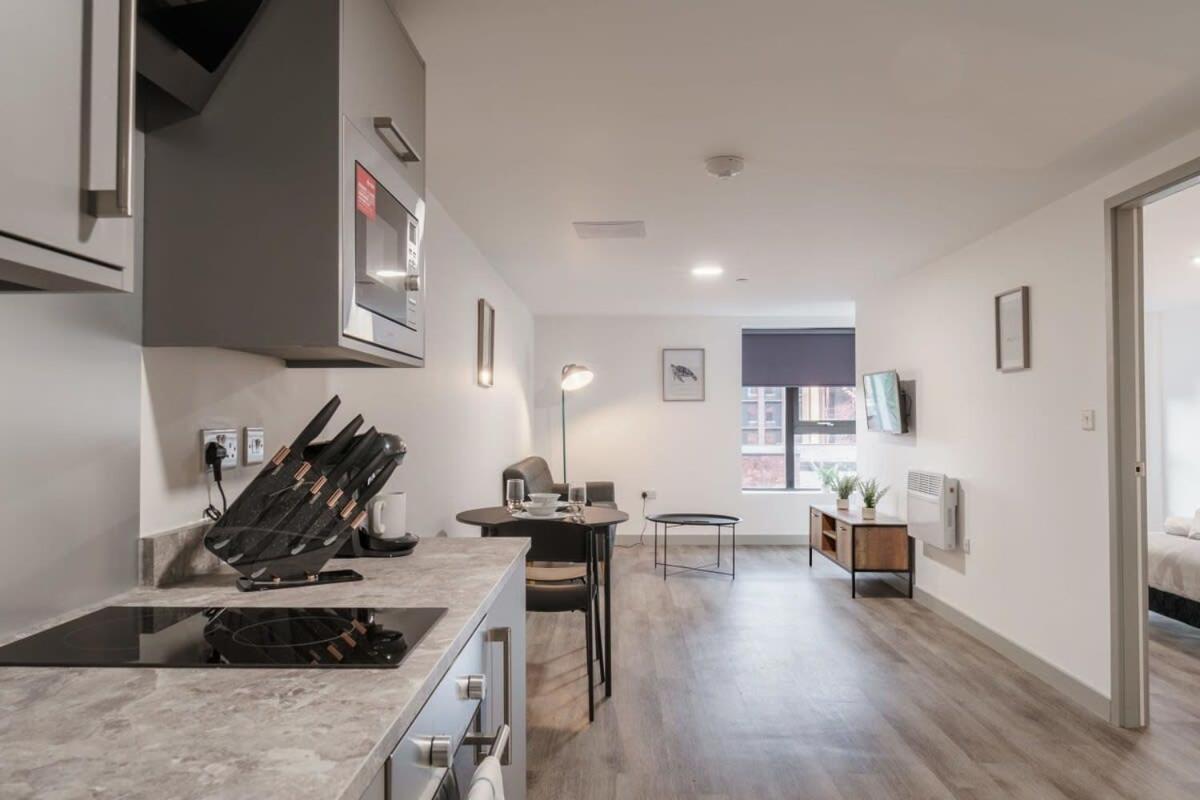 Modern 1 Bed Apartment In Liverpool Centre المظهر الخارجي الصورة
